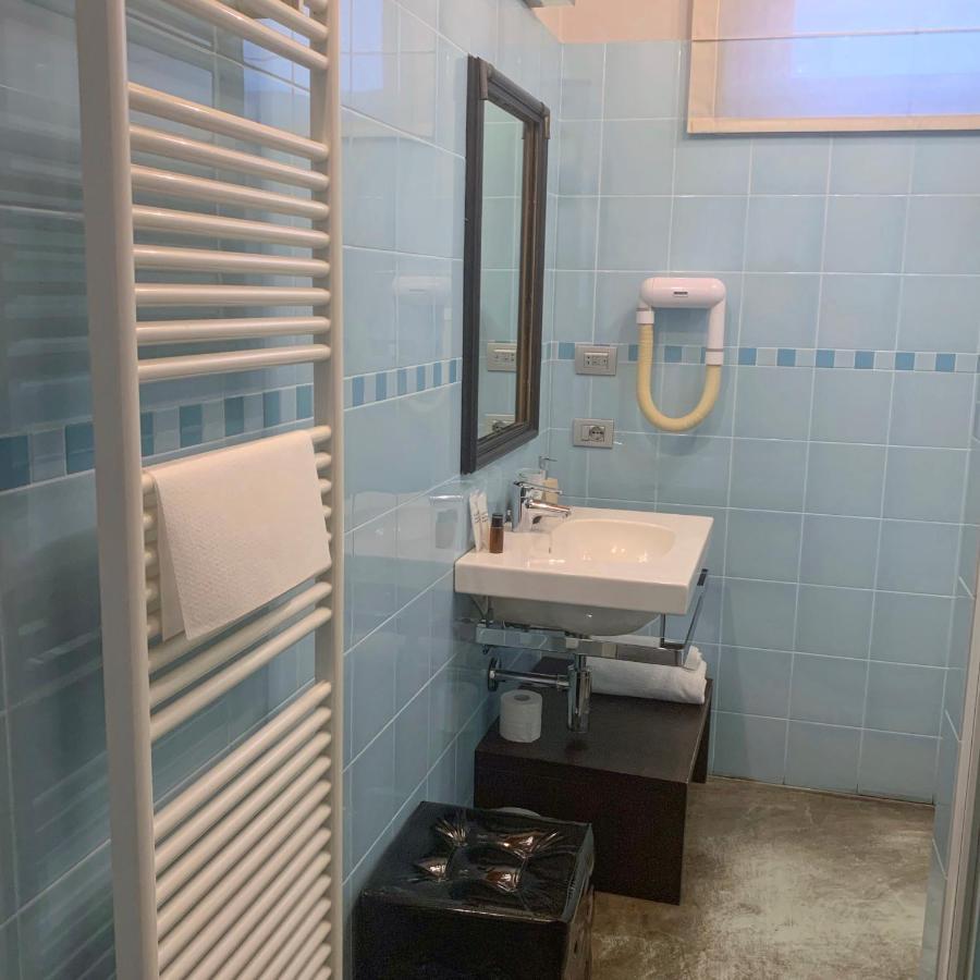 Cortiletto D'Alba Camere Con Ristorante Екстериор снимка