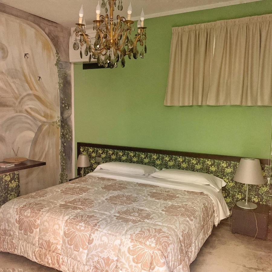 Cortiletto D'Alba Camere Con Ristorante Екстериор снимка